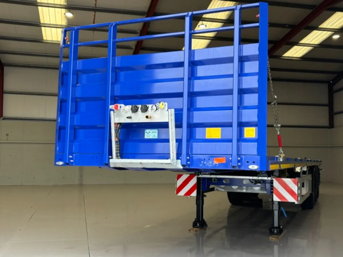 NEW 2026 KASSBOHRER TRI-AXLE F  FLAT TRAILER - Image 3