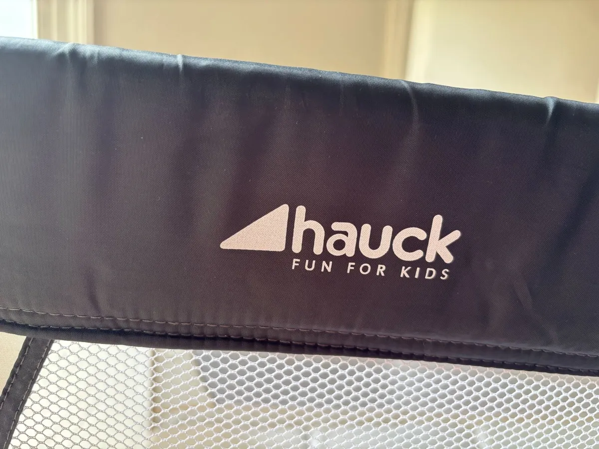 Travel Cot - Image 4