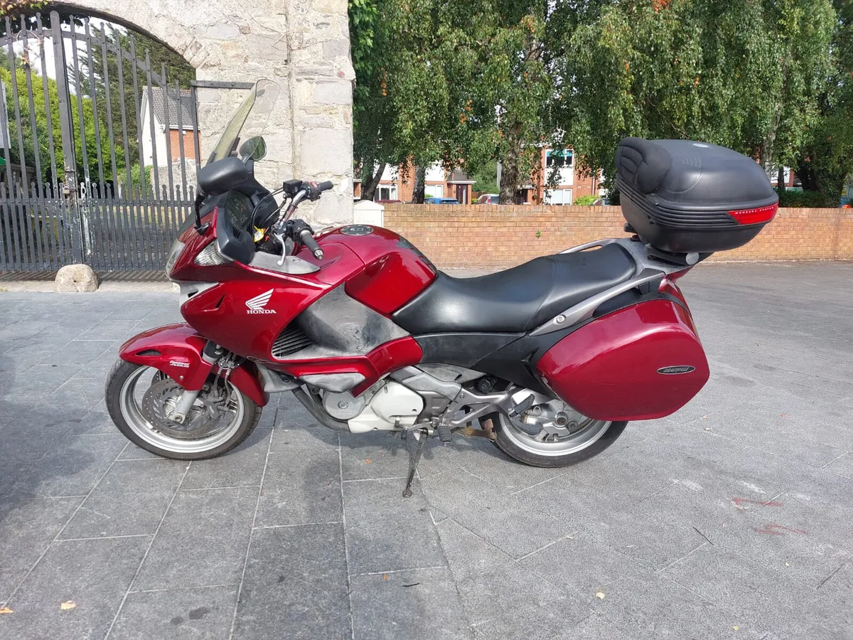 HONDA NT700V DEAUVILLE MOTO4U - Image 2