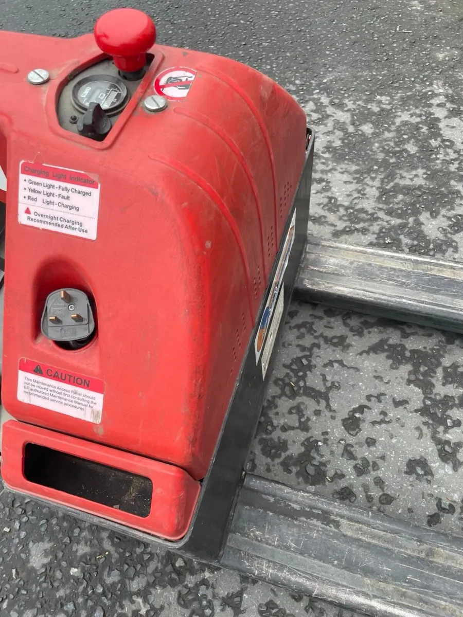 1,500kg Electric Pallet Truck - Image 2