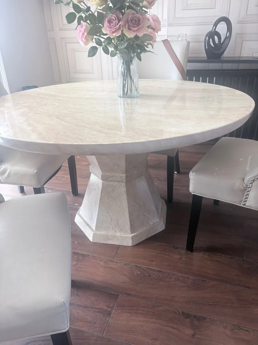 Dinning table - Image 4