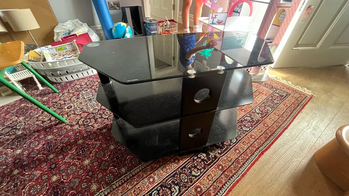 Tv stand - Image 2