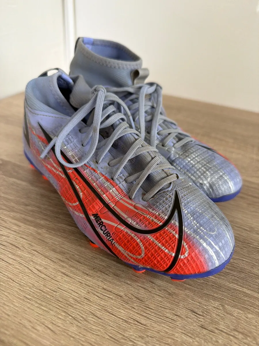 Kids football boots - Image 2