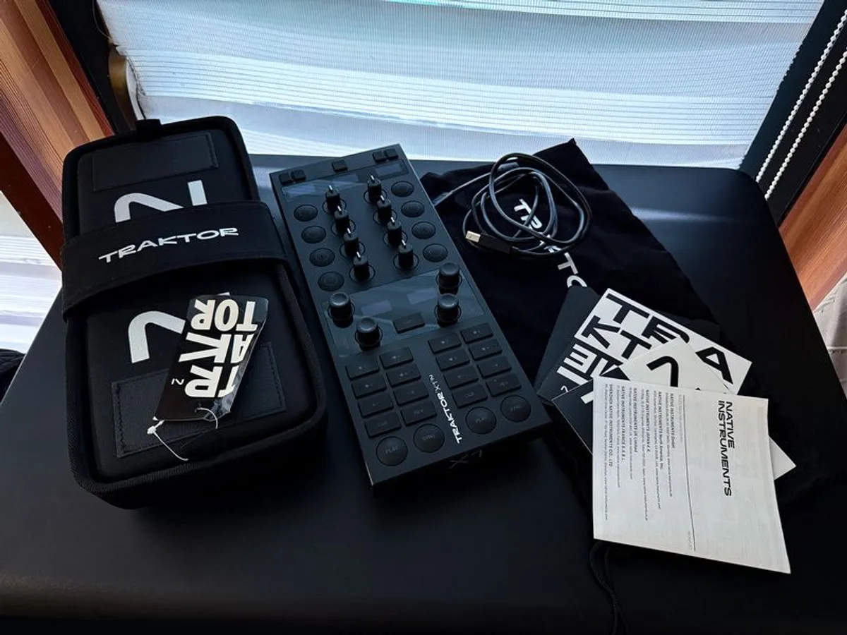 Traktor X1 MK3 Controller Native iInstruments+Modular Bag - Image 4