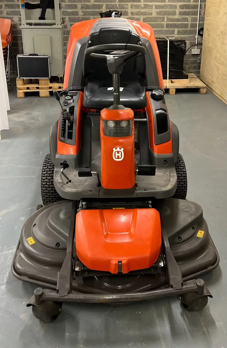Husqvarna RC 320Ts AWD Ride on Mower & 112cm deck - Image 1