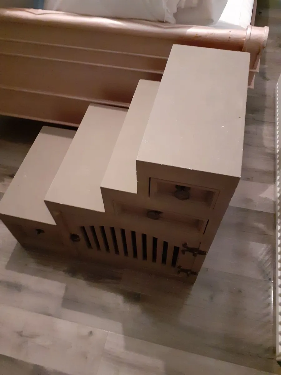 Floor cabinet - Image 4