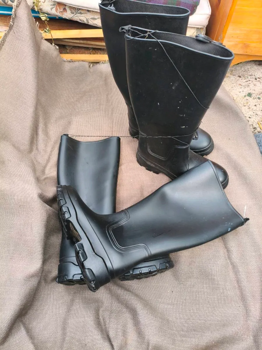 2 New pairs children boots size 4 - Image 4