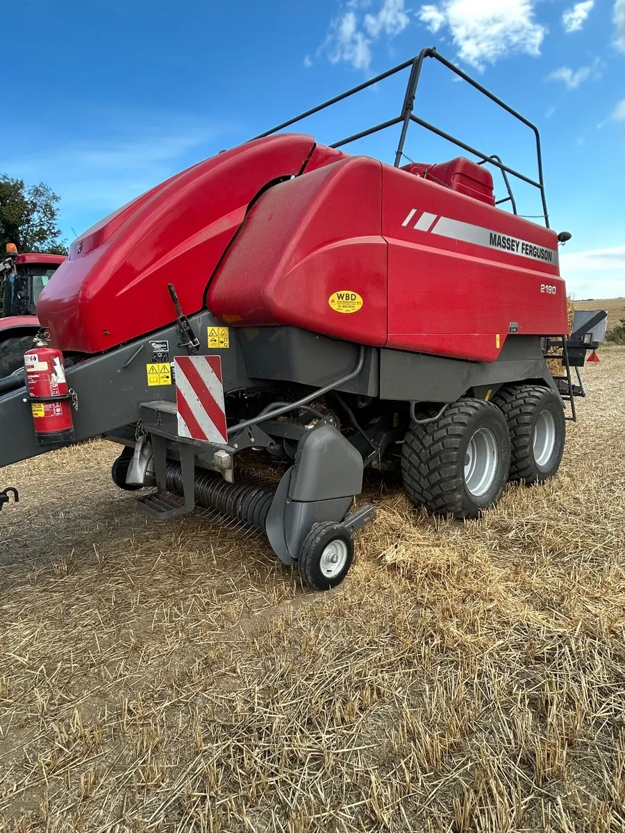 Baler 8x4x4 - Image 1