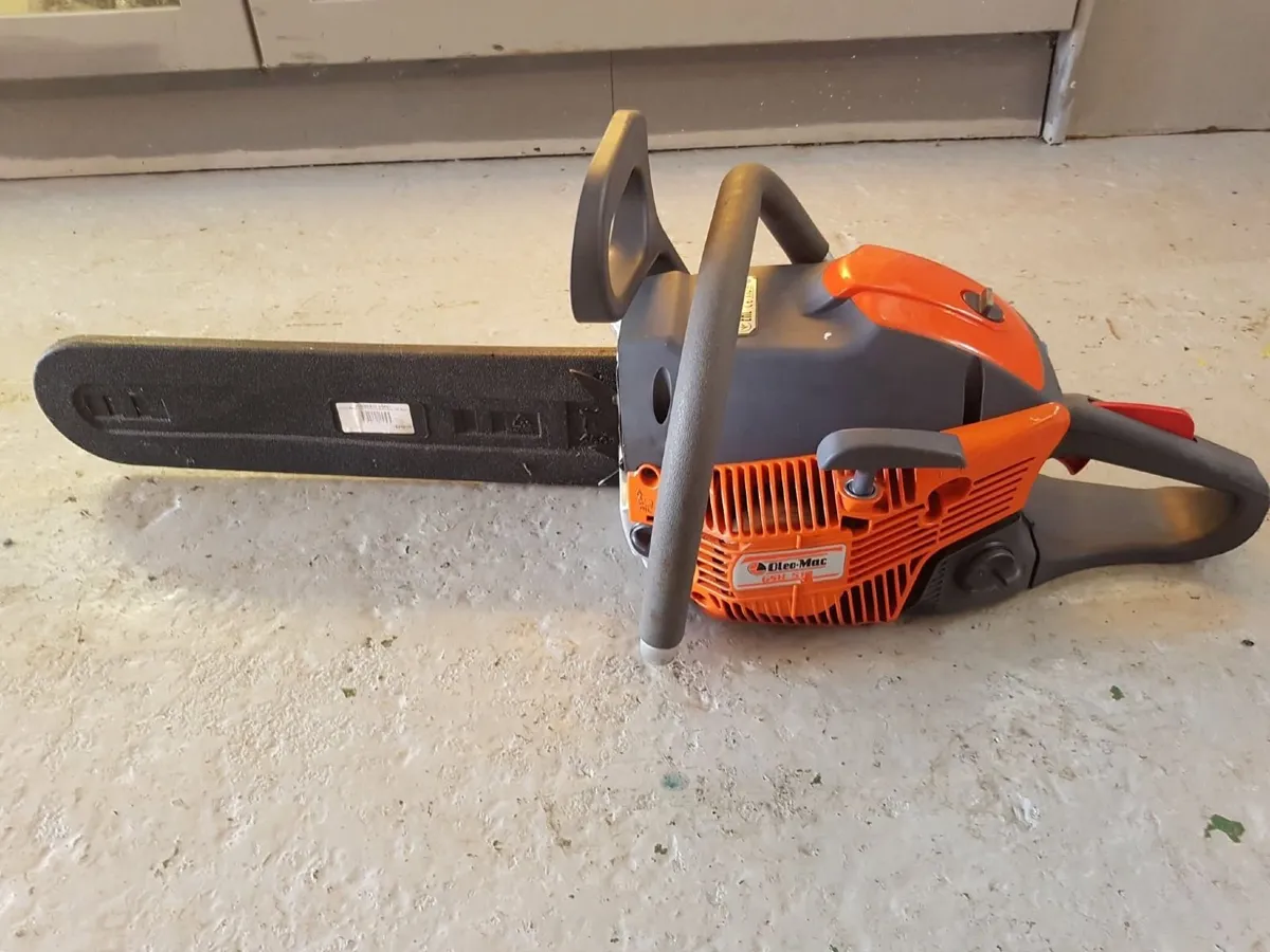 OLEO-MAC 50CC PETROL CHAINSAW - FOR SALE - Image 2
