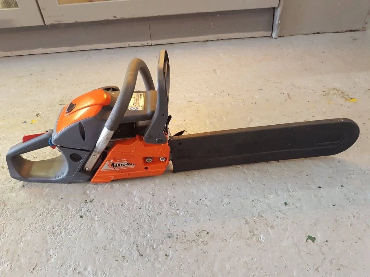 OLEO-MAC 50CC PETROL CHAINSAW - FOR SALE - Image 3