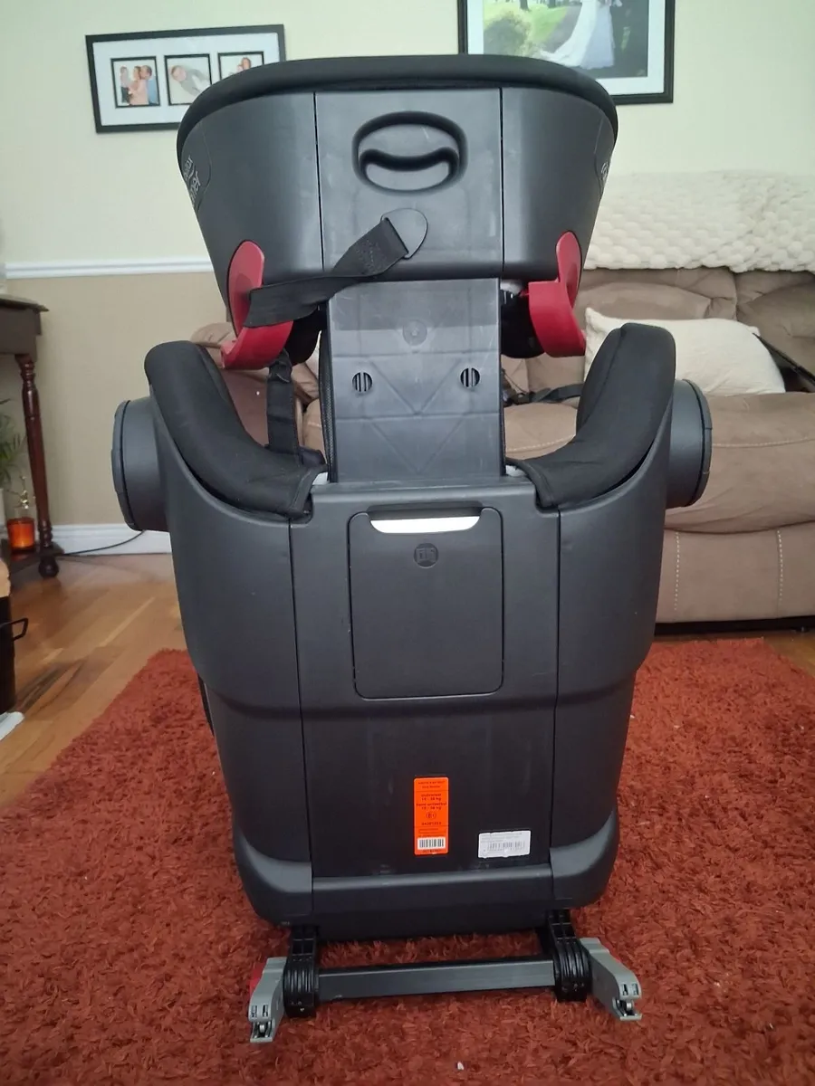Car Seat - Image 4