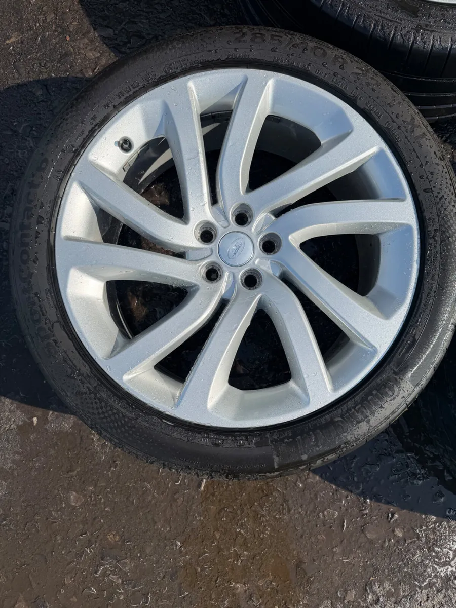 22inch Range Rover sport/discovery alloys - Image 3