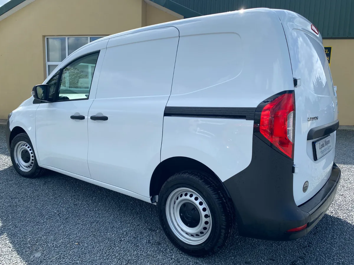 Renault Kangoo 1.5DCI - Low Kilometers - Image 3
