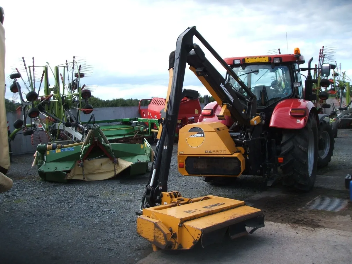 2019 McConnel PA5570 hedge cutter - Image 3
