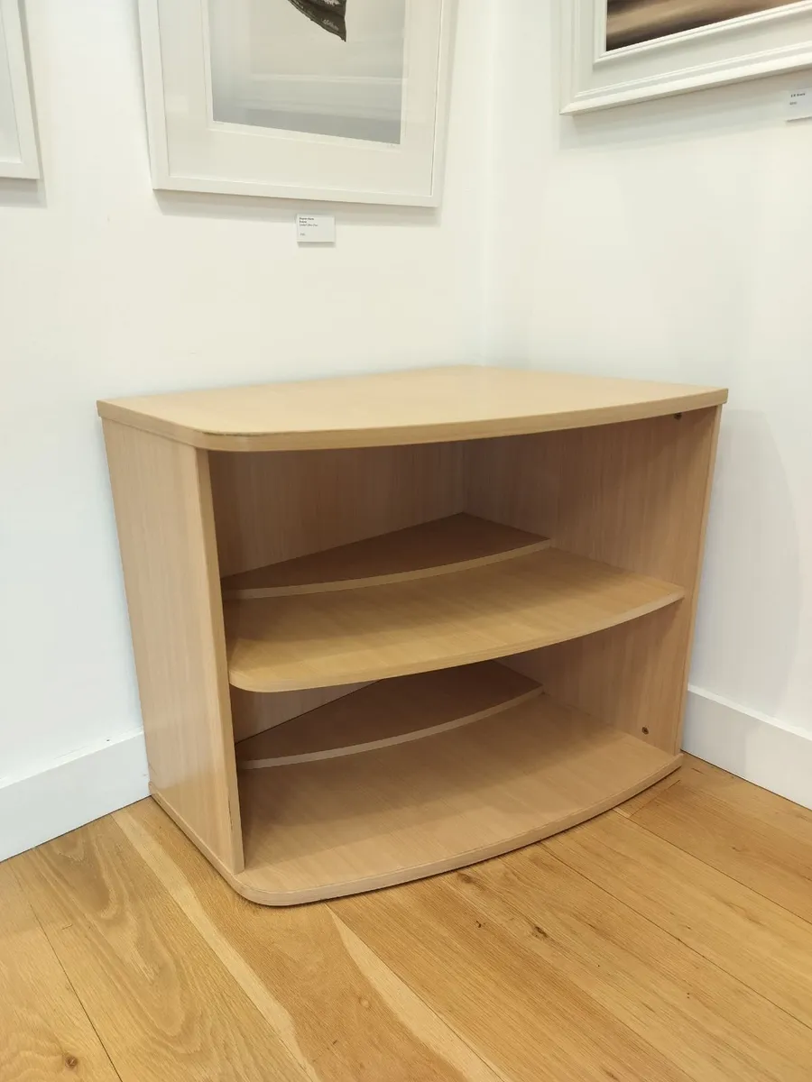 Corner Unit