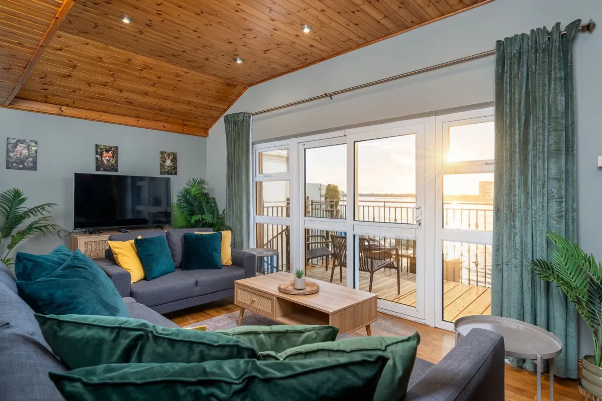 Furniture Fit Out -4/5 Bed House-Can Sell Separate - Image 3