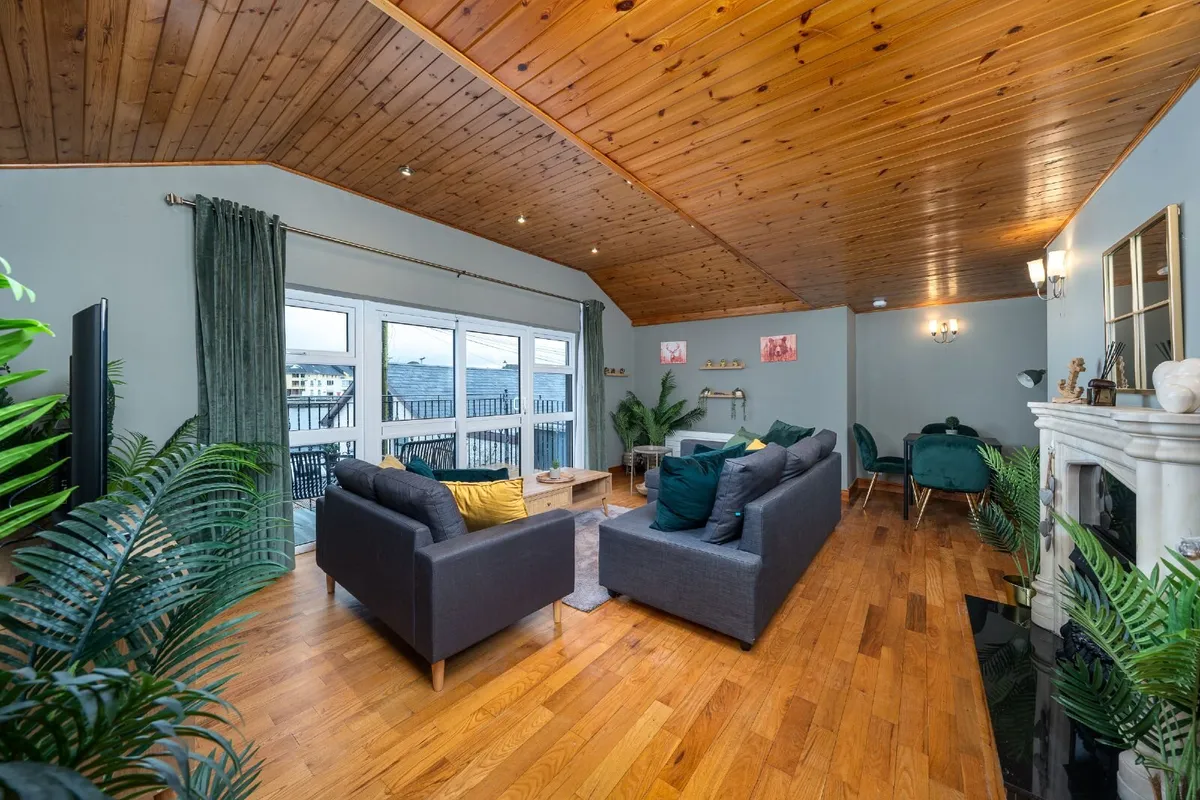 Furniture Fit Out -4/5 Bed House-Can Sell Separate - Image 4