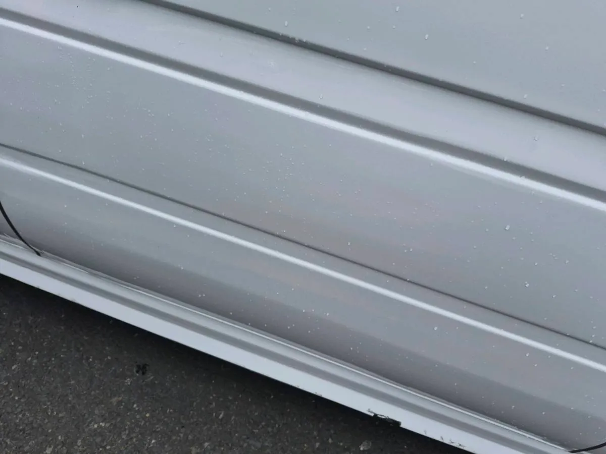 Minibus - Image 3