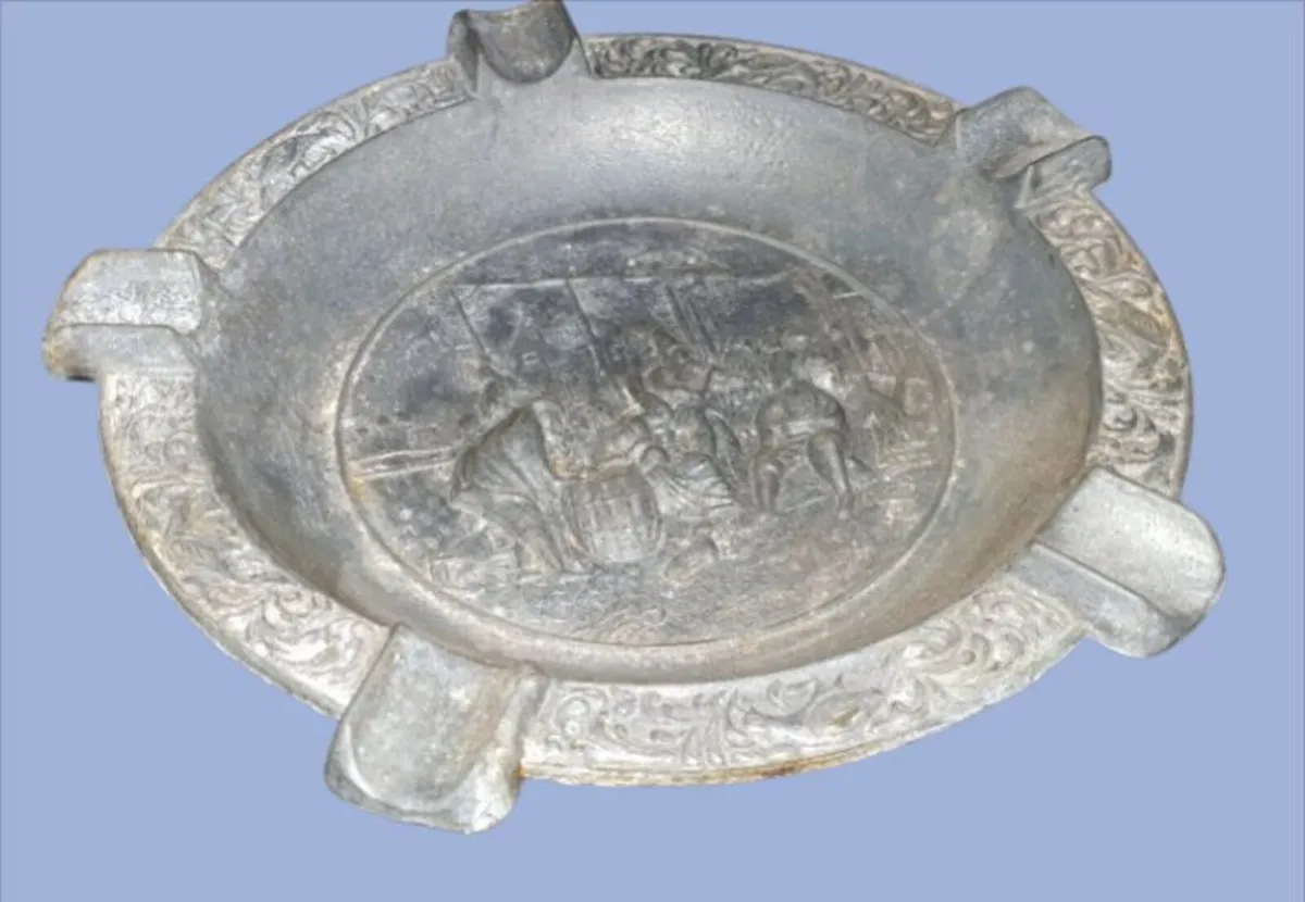 Vintage Heavy Cast Pewter 8" Ashtray - Image 3