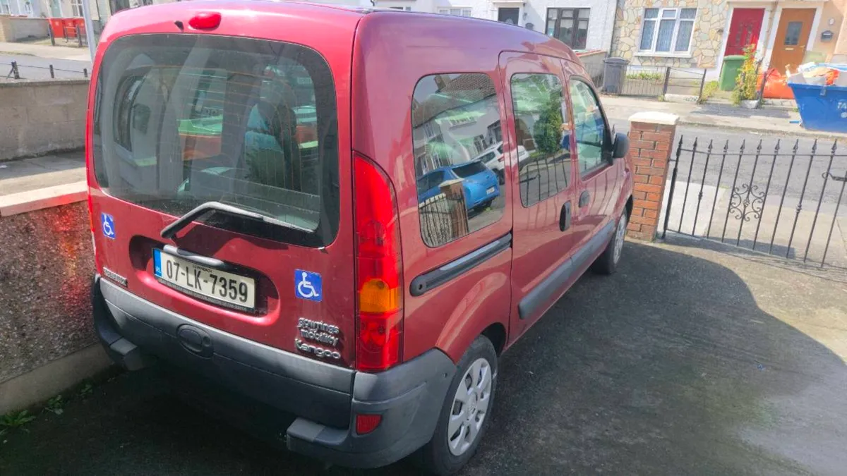 Renault Kangoo Mobility Wheelchair - Image 1