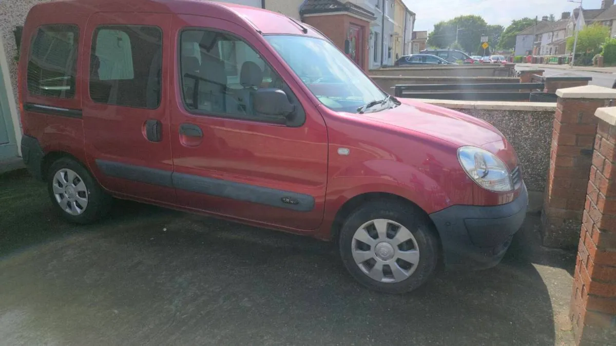 Renault Kangoo Mobility Wheelchair - Image 2