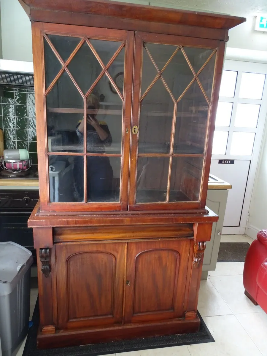 Mahogany Bookcase - Image 1
