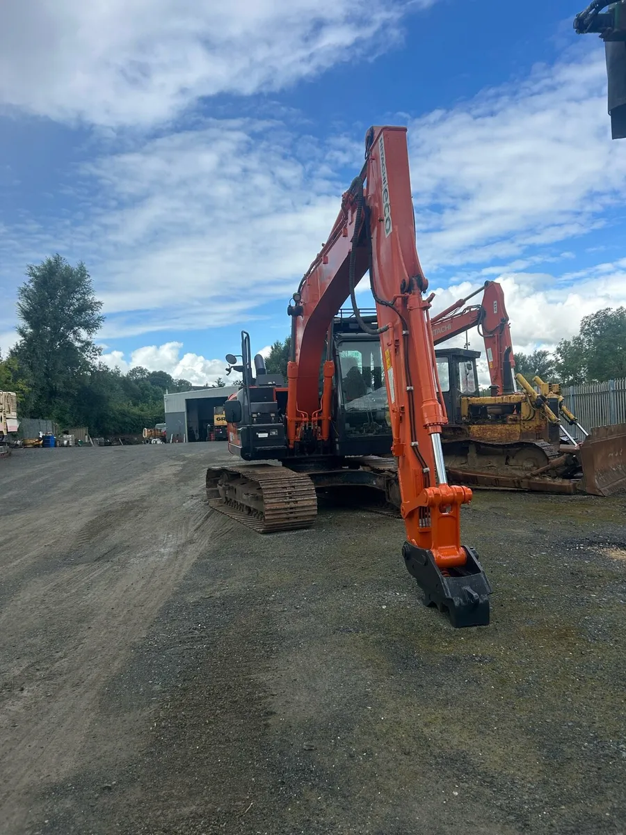 Hitachi ZX130LCN-6 - Image 3