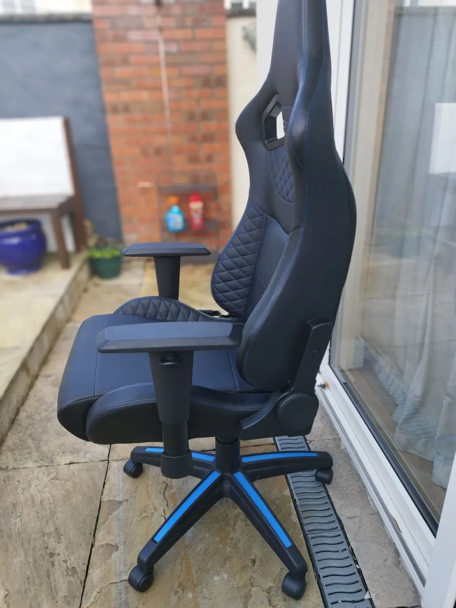 Black Ergonomic Office/Gaming Chair - Image 3