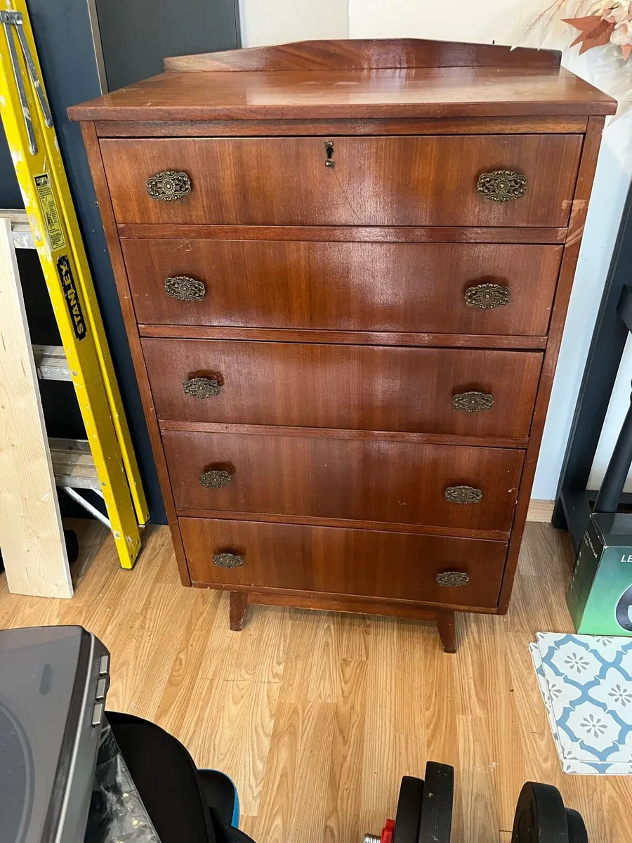 Chest of drawers - Image 1