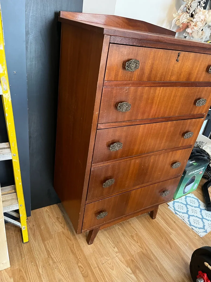 Chest of drawers - Image 3