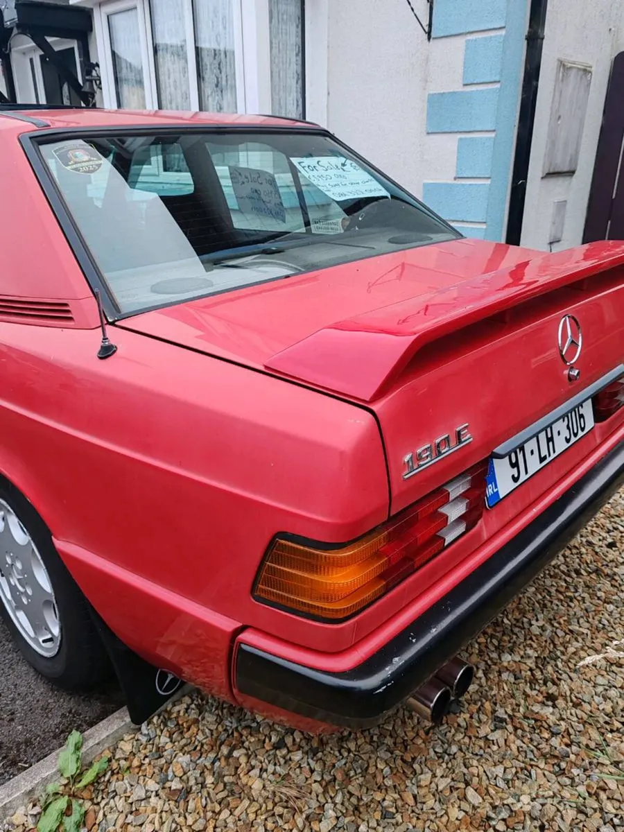 1991 Mercedes 190e - Image 3