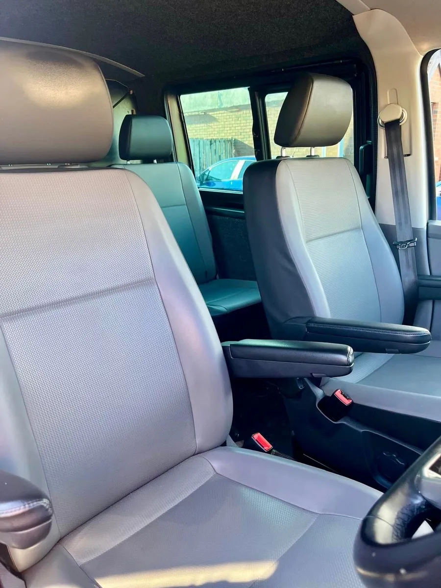 Volkswagen Transporter t6.1 kombi 2022 - Image 3