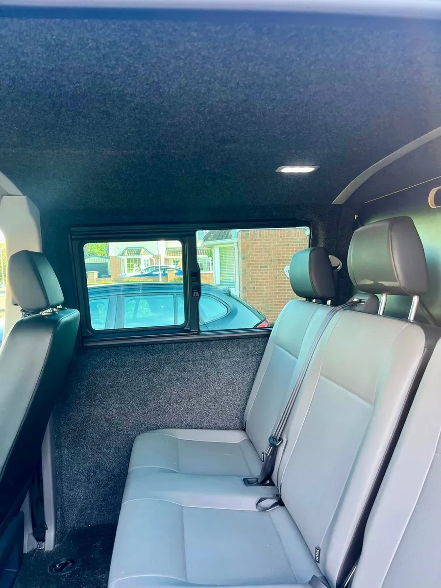 Volkswagen Transporter t6.1 kombi 2022 - Image 2