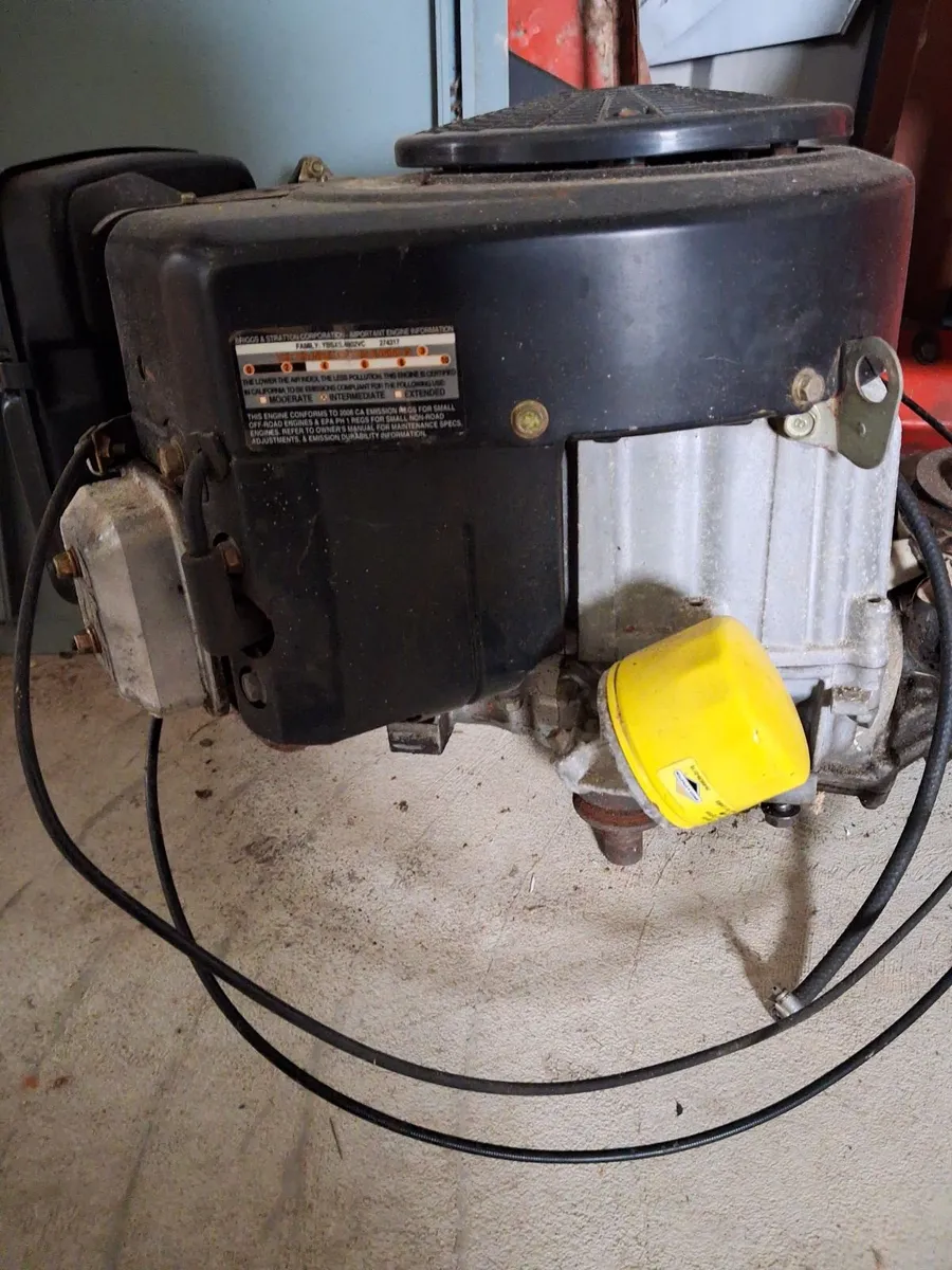 Vanguard 16hp Briggs Stratton engine - Image 3