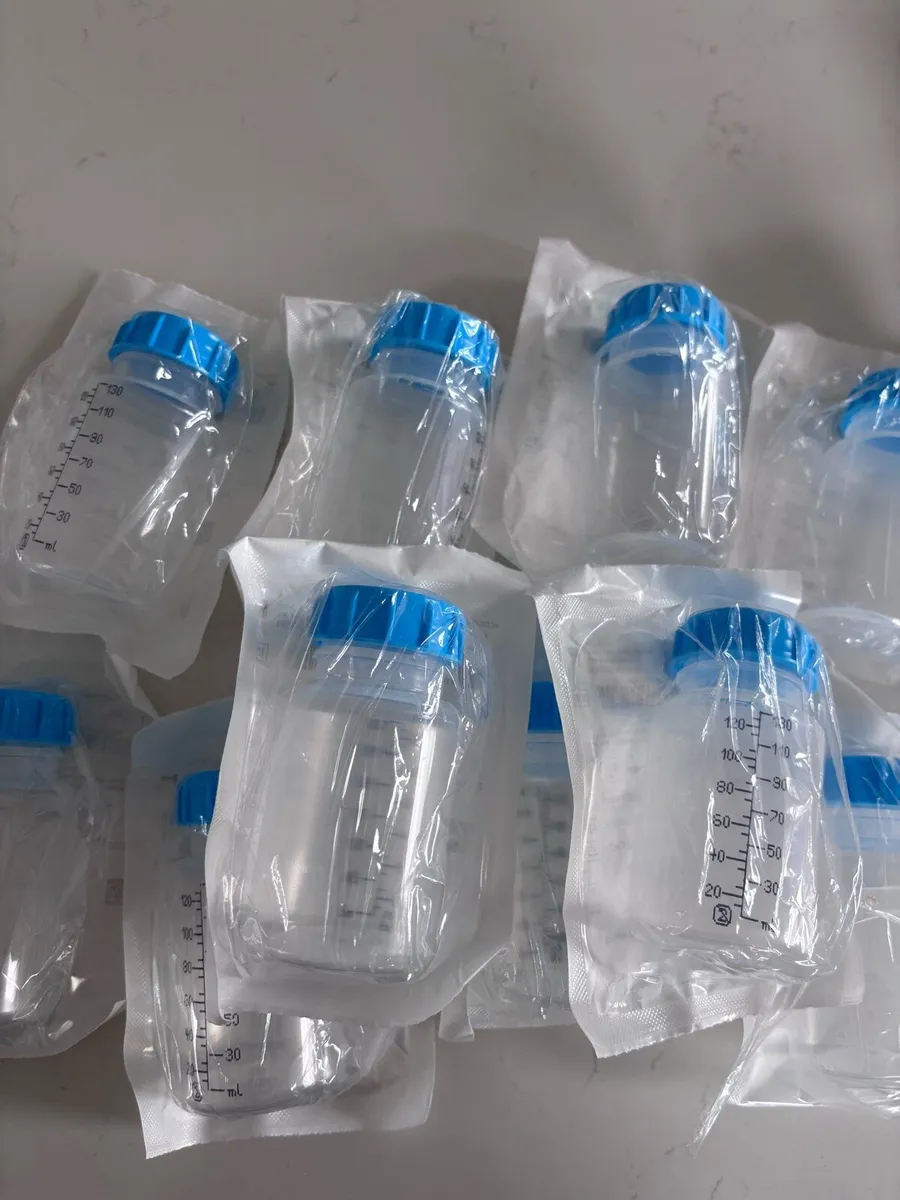 Baby feeding/storage bottles - Image 4