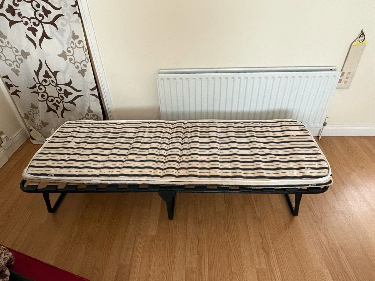 Fold up bed - Image 4