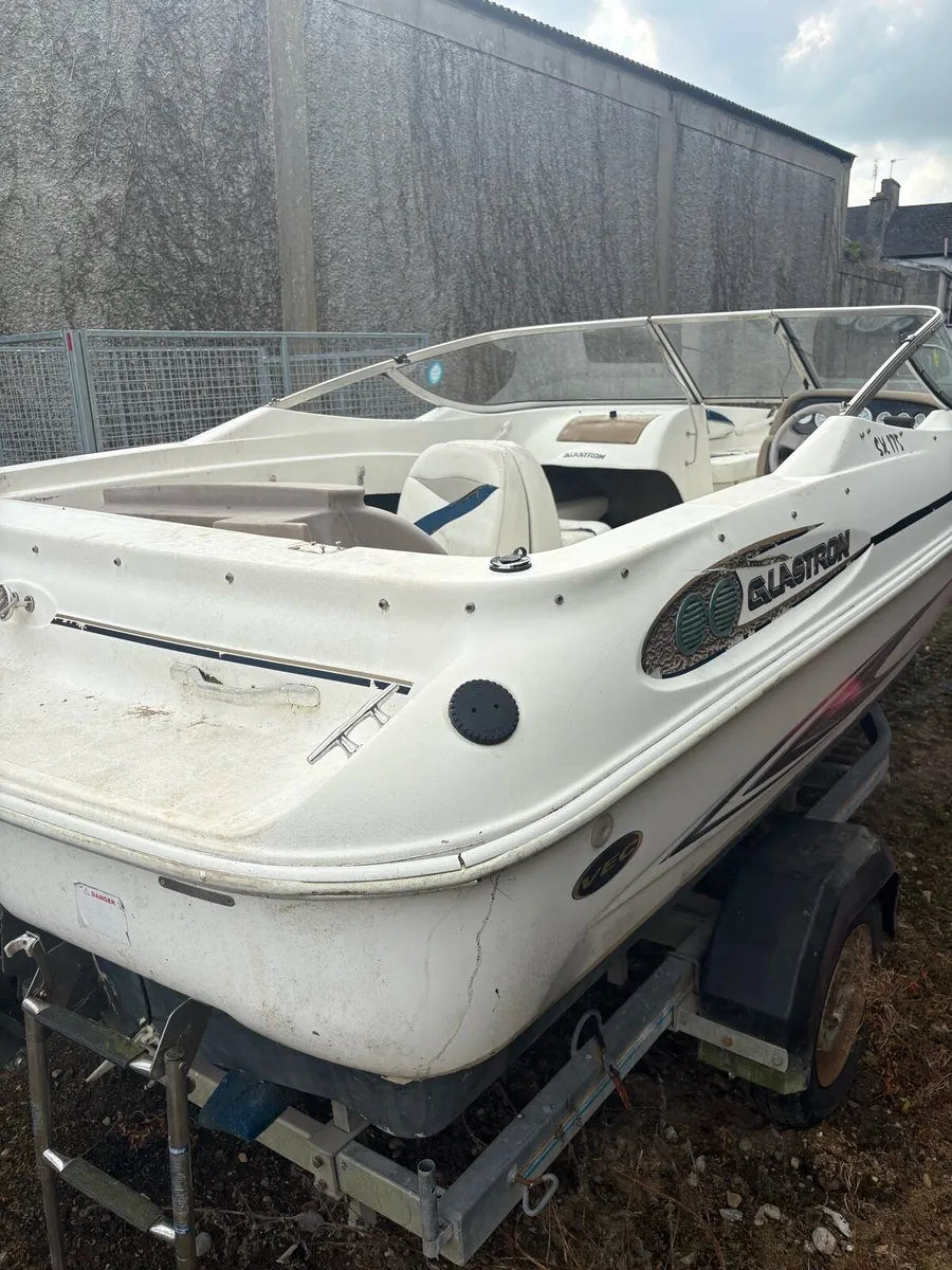 *NO ENGINE OR OUTDRIVE* Glastron 175 SX - Image 4