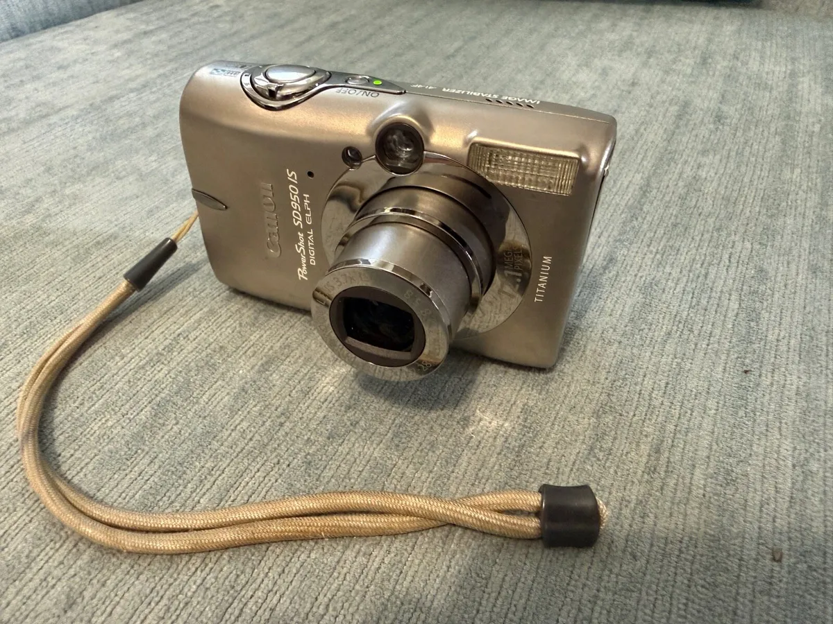 CANON Powershot SD950is 12.1MP digital camera - Image 4