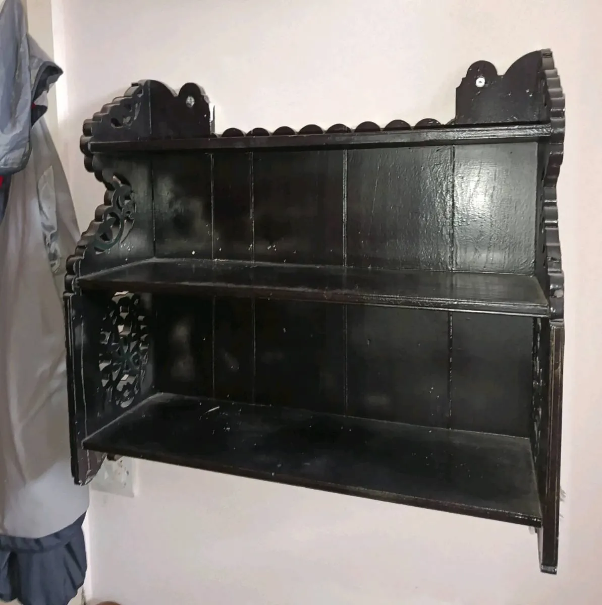 Carved wooden wall shelves - Image 3