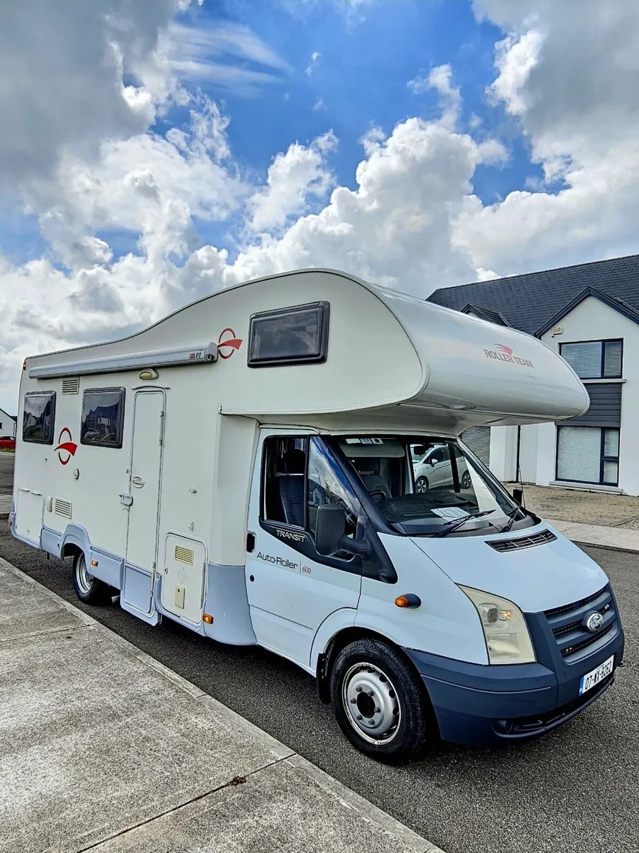 Camper - Image 1