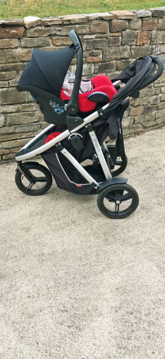 Phil and Ted's double buggy + maxi cosy and base - Image 2