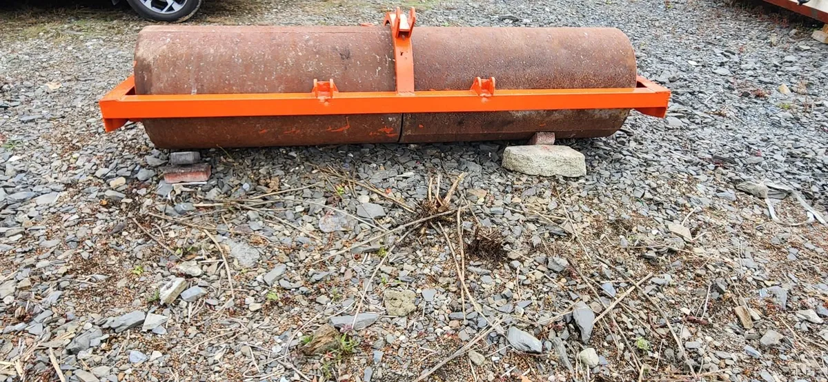Roller - Image 3