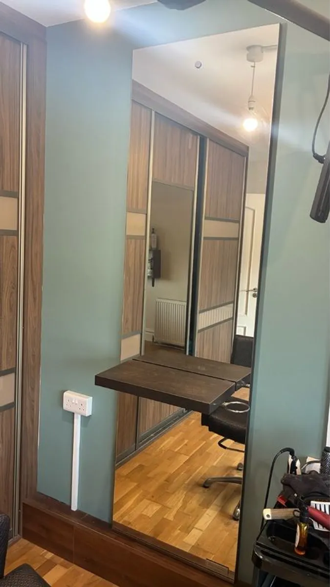 hair salon - Image 1