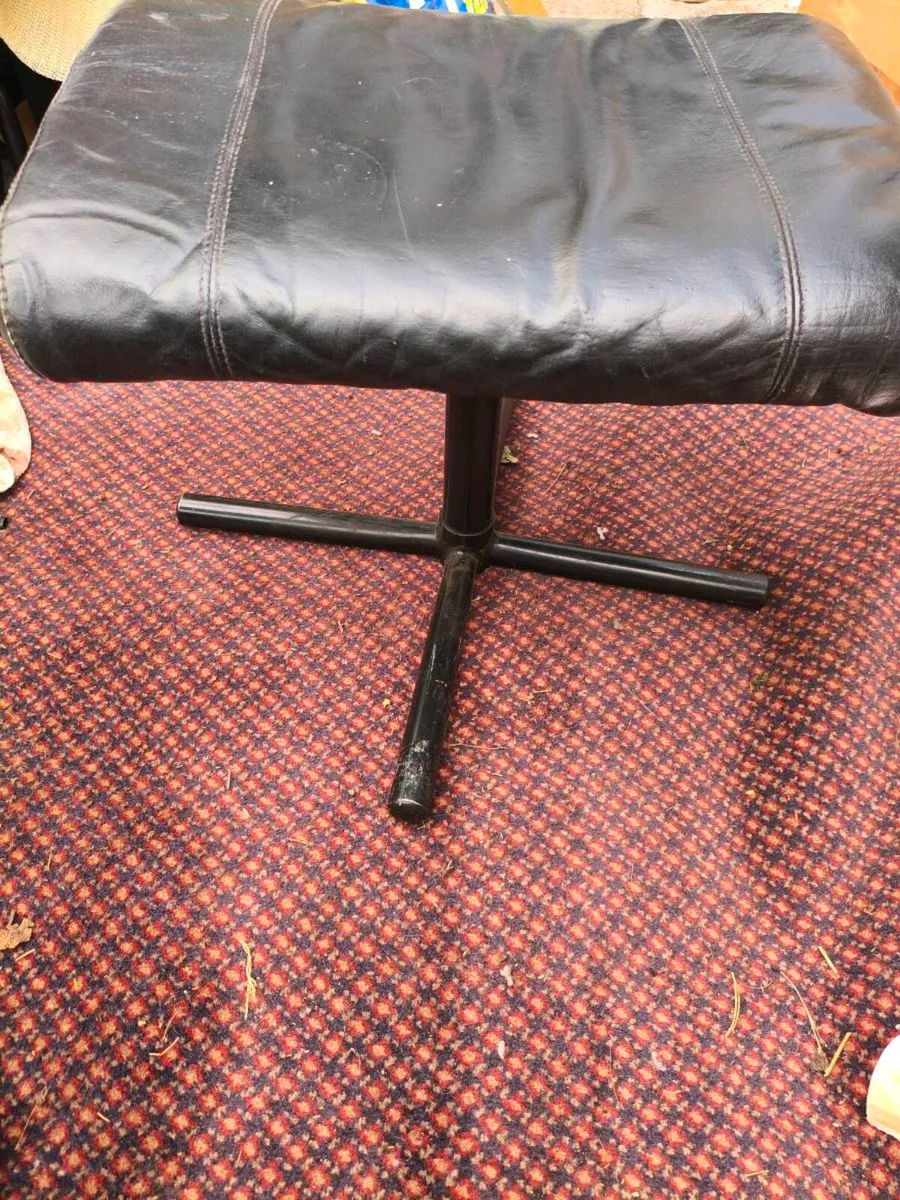Foot stool,sit on 10 euro good condition - Image 1