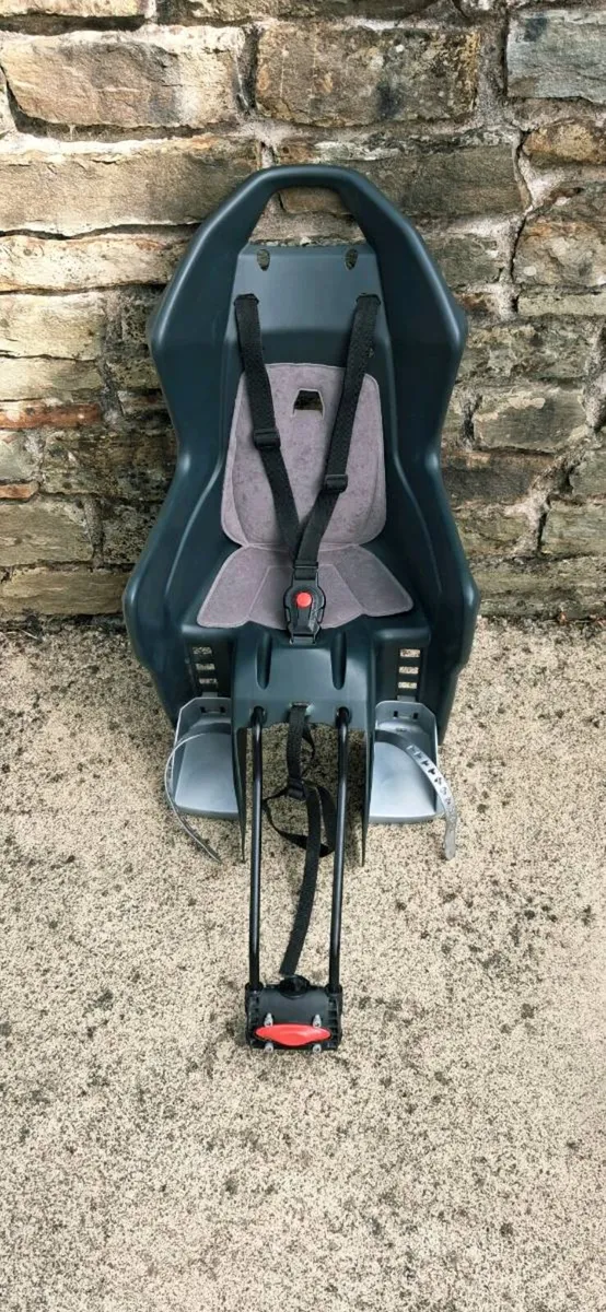 maxi cosi and car base+bike carrier extra - Image 3