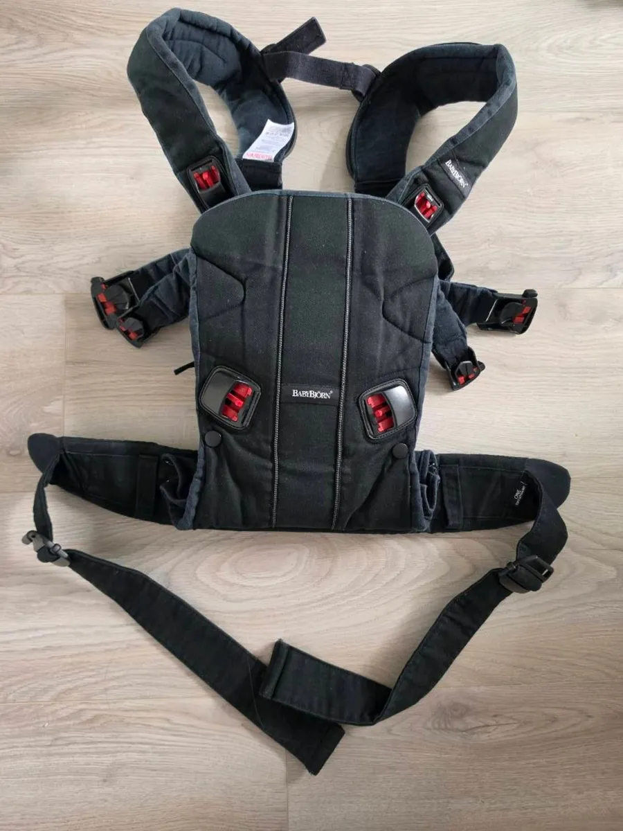Babybjorn baby carrier - Image 1