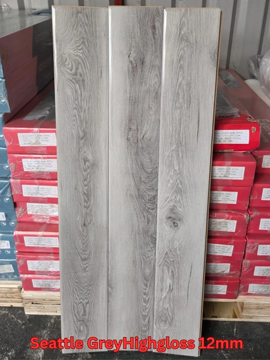 Free Delivery 8mm & 12mm Laminated Flooring - Image 2