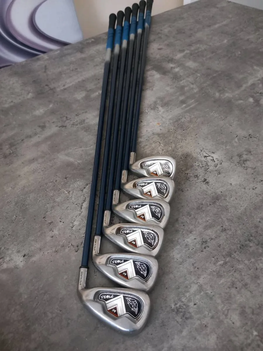 Slazenger golf irons.  Right handed clubs - Image 2