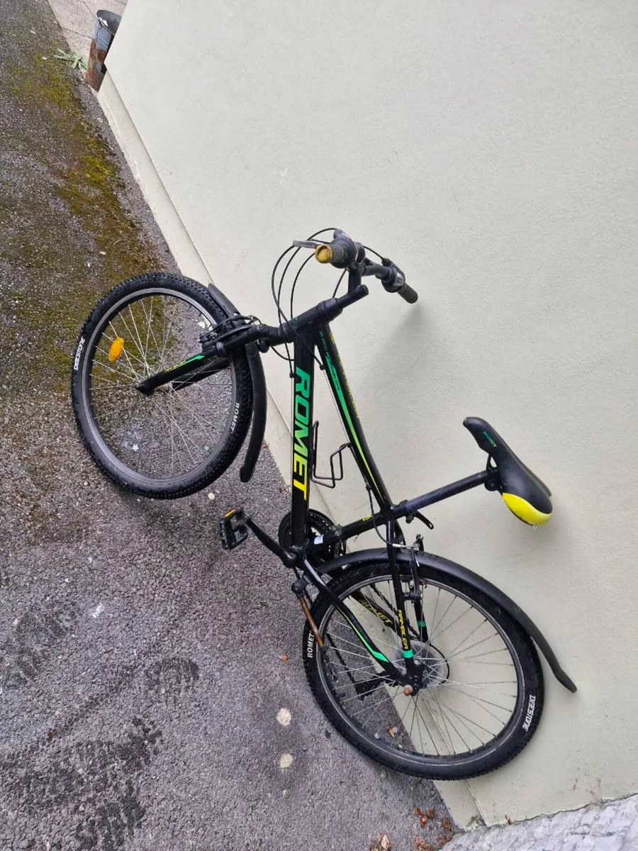 Boys bike for sale - Image 2