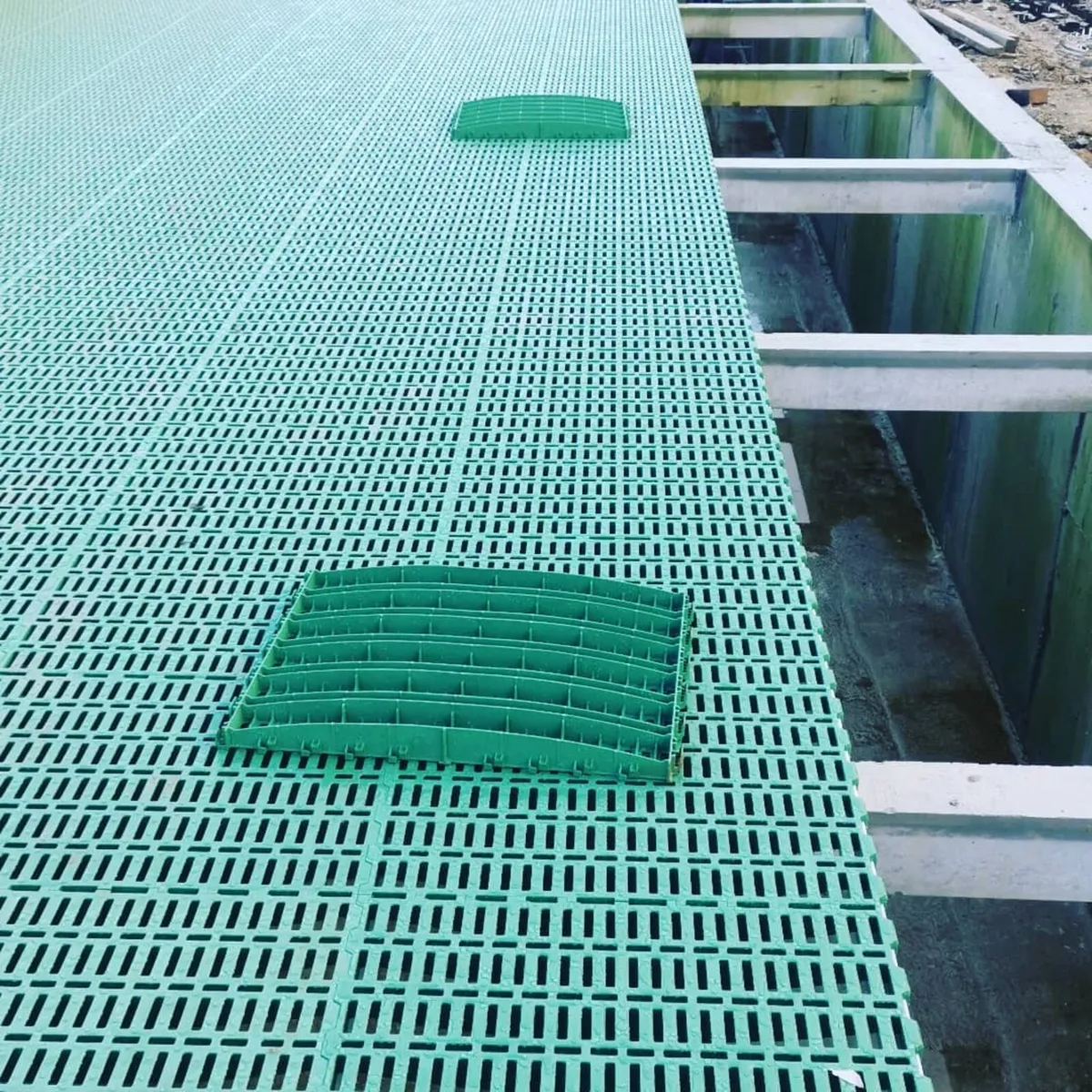 Sheep slats - mesh and plastic available - Image 1